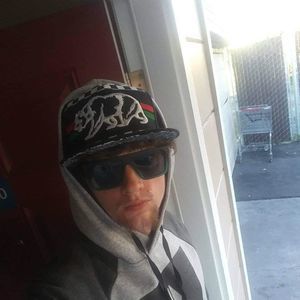 Meet your Posher, Troy